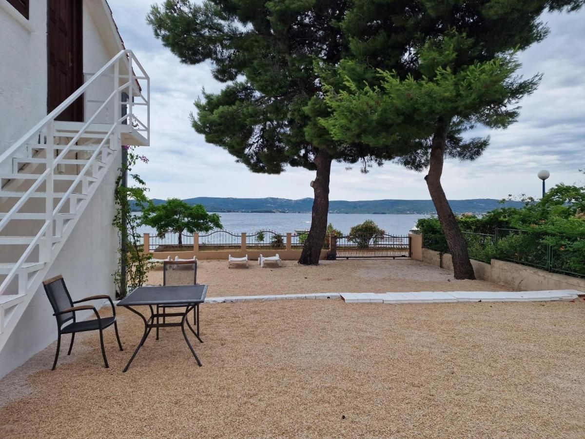 5 Meters From The Sea With Private Beach - 70M2 Colibri Sunset Apartments スヴェティ・ペタル エクステリア 写真